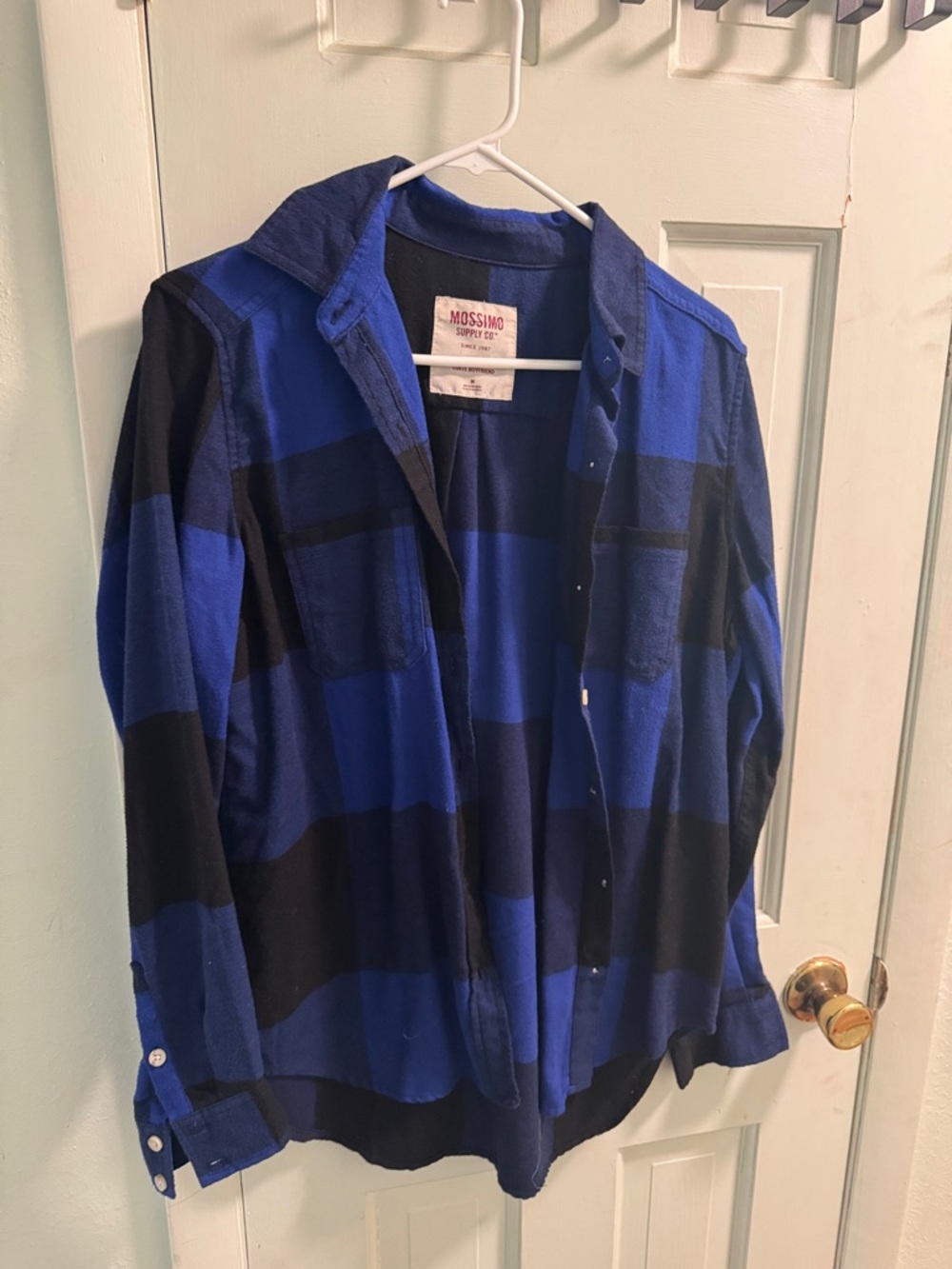 Mossimo Supply Co. Blue and Black Plaid Button-Up Shirt